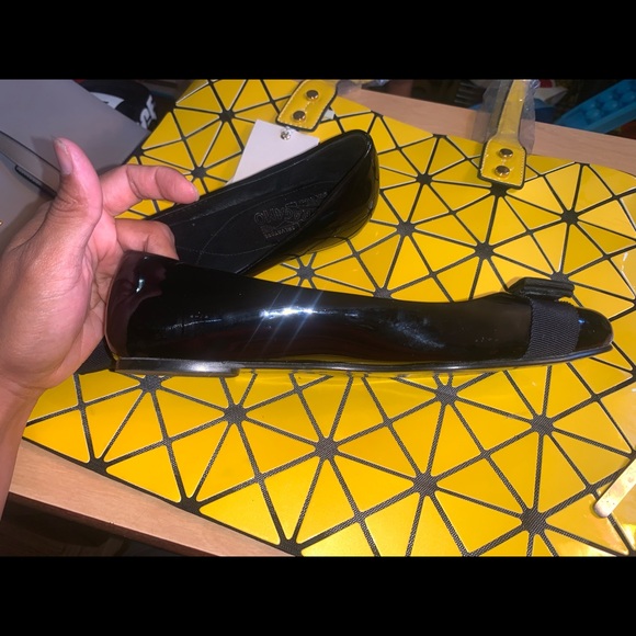 Salvatore ferragamo flats size 7 - Picture 6 of 11